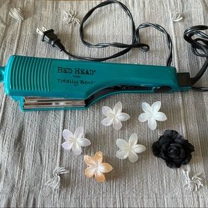 Hair Crimper - Bed Head with 6 flower hair clips